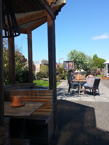 Hollow Tree - Hospitality and gastronomy