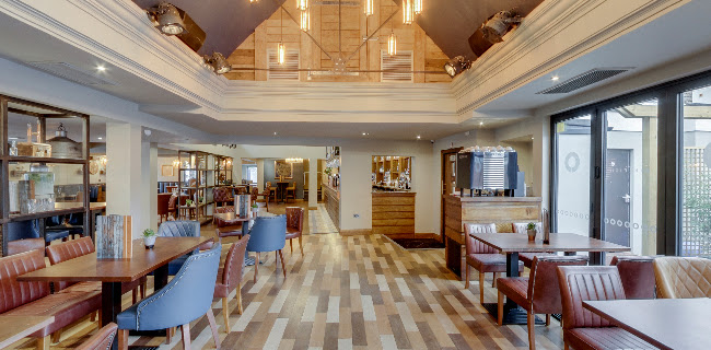 The Oakleigh - Hospitality and gastronomy