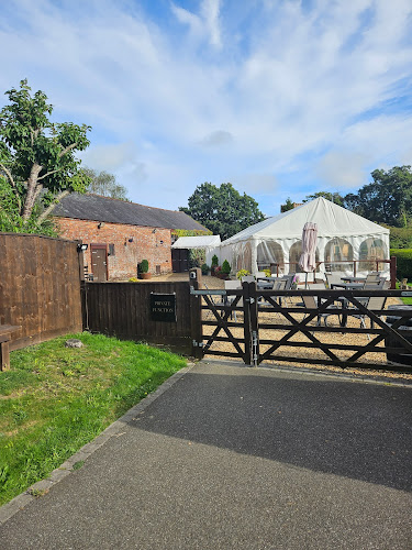 The Three Tuns - Hospitality and gastronomy