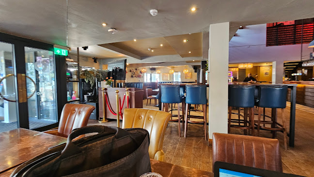 Comentarii opinii despre The Oakleigh