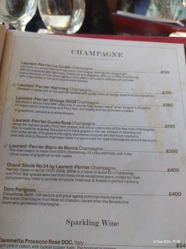 Opinii despre Madhu’s at The Grove în Rickmansworth - Hospitality and gastronomy