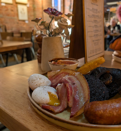 Farm and Table - Hospitality and gastronomy