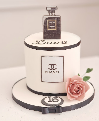 Cake Creations Redditch Cake Shop & Class Studio - Hospitality and gastronomy