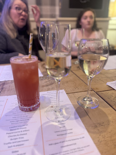 Bernard St, Glossop SK13 7AA