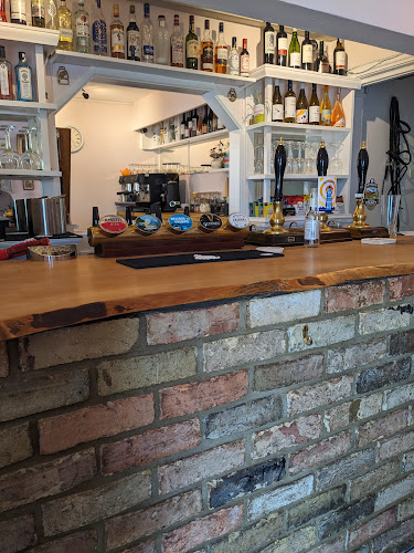 The Black Horse Rampton - Hospitality and gastronomy