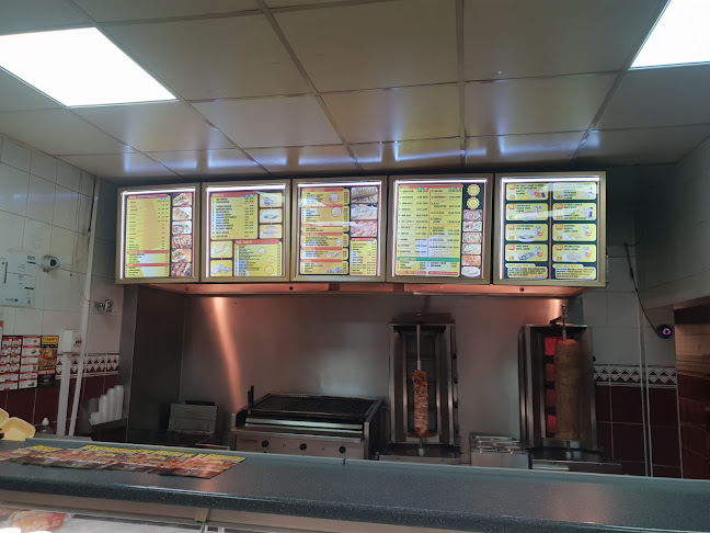 Comentarii opinii despre Yummies kebab and pizza house