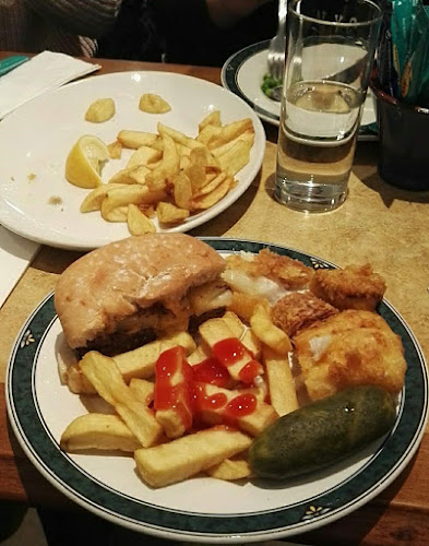 Comentarii opinii despre Dolphin Fish Bar