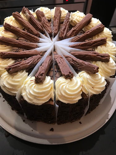 Opinii despre Number 3 Tea Room (Saddleworth Tea) în Holmfirth - Hospitality and gastronomy