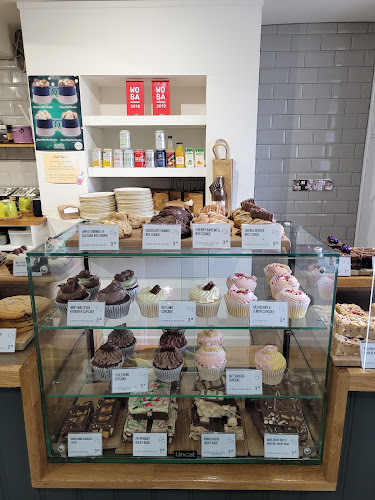 38 High St, Witney OX28 6HG, United Kingdom