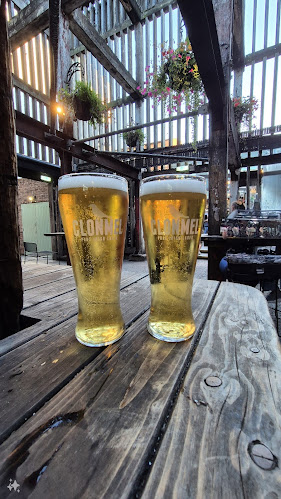 The Dirty Onion and Yardbird - Hospitality and gastronomy