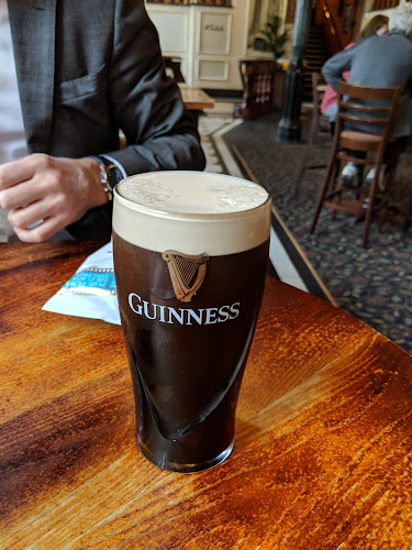 Comentarii opinii despre The Windsor Castle Pub