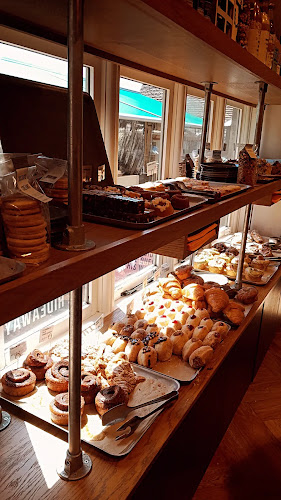 KNEAD Elkstone - Hospitality and gastronomy