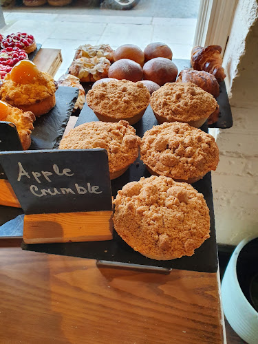 359 Ballards Ln, London N12 8LJ, United Kingdom