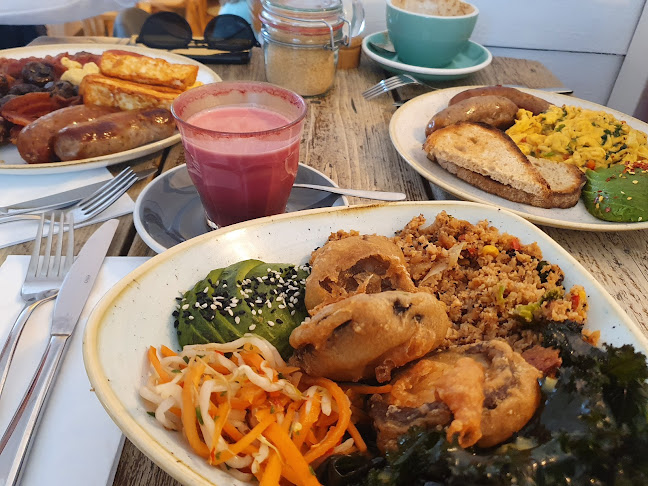 Comentarii opinii despre Hally's London