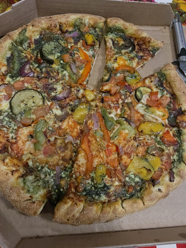 Domino's Pizza - Dunstable - Katherine Drive - Hospitality and gastronomy