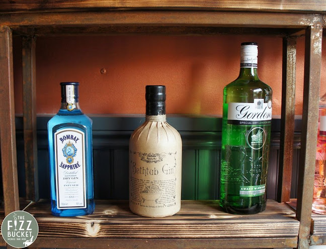 Tʜᴇ Fɪᴢᴢ Bᴜᴄᴋᴇᴛ - Hospitality and gastronomy