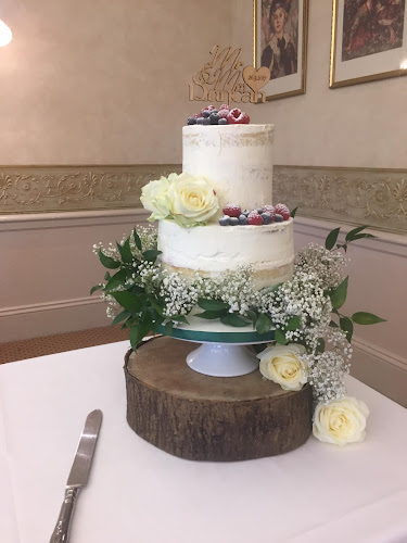 Comentarii opinii despre Luscious Lovelies Cakes