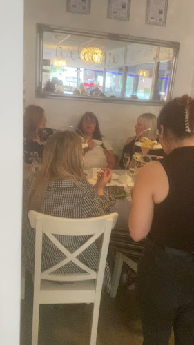 Opinii despre Mims Moms Coffee & Champagne Bar în Cannock - Hospitality and gastronomy