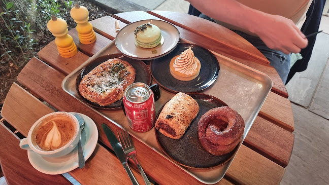 KNEAD Bakery, Elkstone Studios, Cheltenham GL53 9PQ, United Kingdom