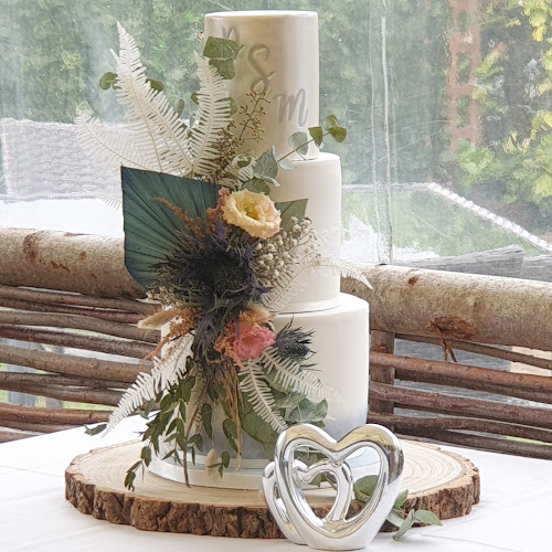 Cake Creations Redditch Cake Shop & Class Studio - Redditch