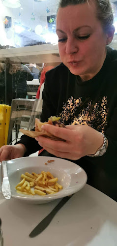 Comentarii opinii despre Wonder of foods & Bubble Tea,German style doner