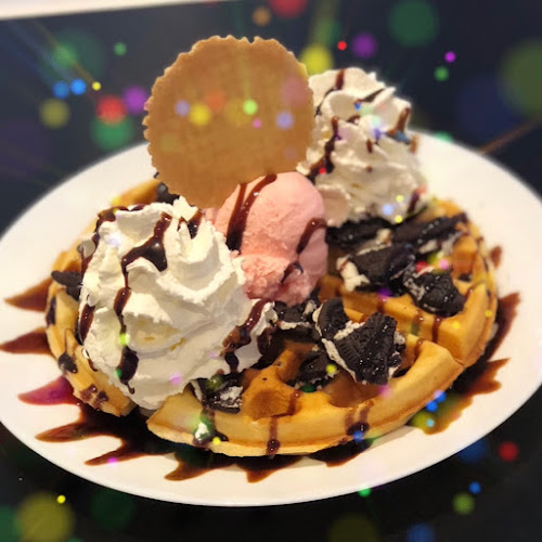 Happy Spoon Ice Cream Parlour