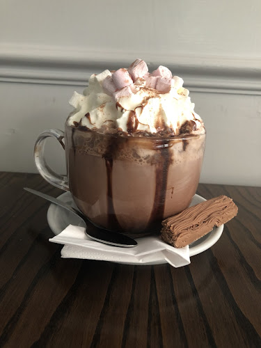 25-29 Market St, Ashton-under-Lyne OL6 6AL, United Kingdom