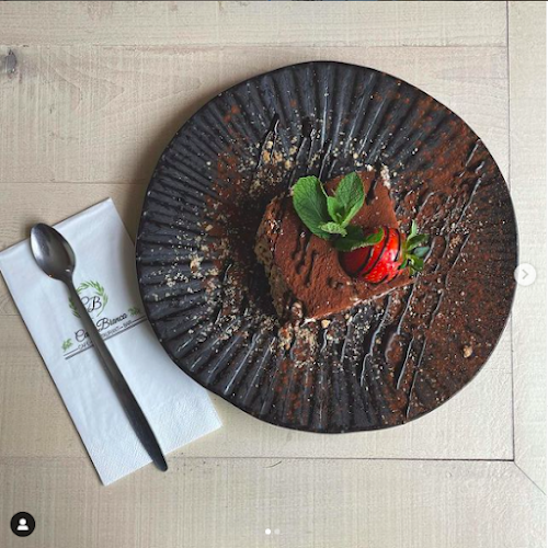 Casa Bianca Pontypridd - Hospitality and gastronomy