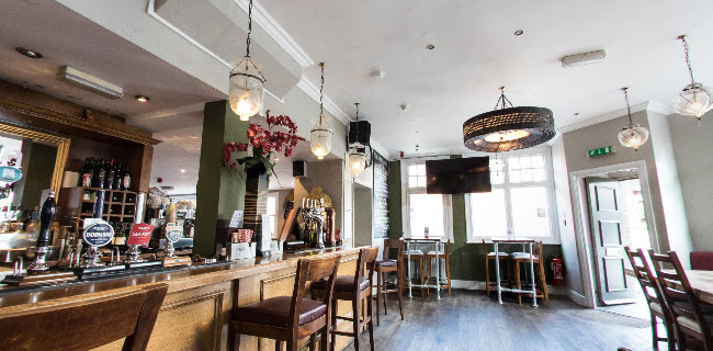 Comentarii opinii despre The Moderation