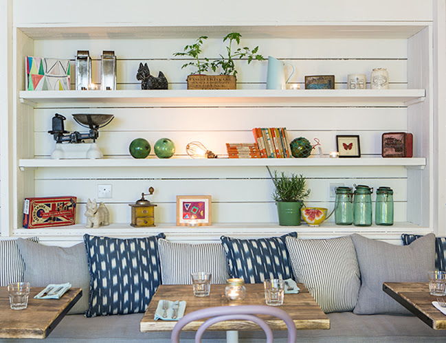 Comentarii opinii despre Hally's London