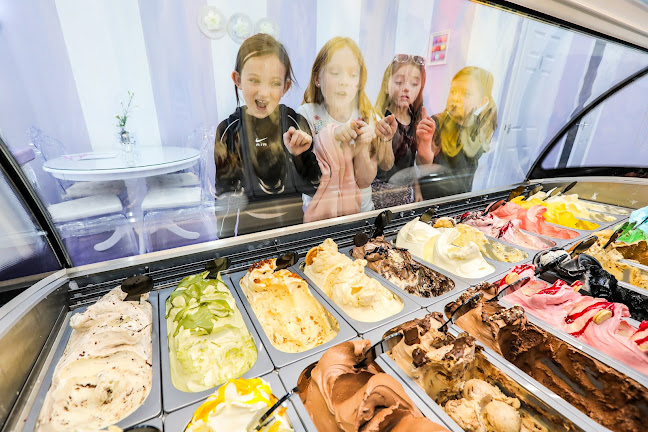 Happy Spoon Ice Cream Parlour