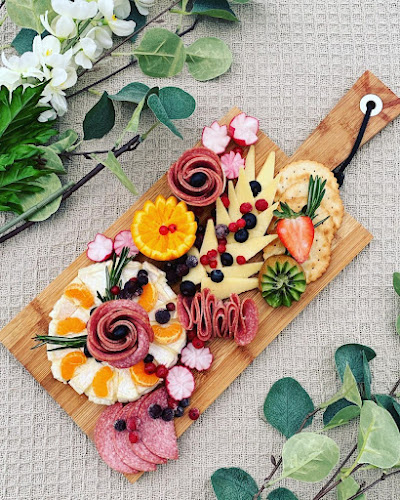 Loaded Grazing - Hospitality and gastronomy