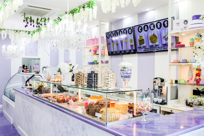 Happy Spoon Ice Cream Parlour - Hospitality and gastronomy