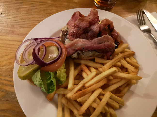 The Moderation - Reading