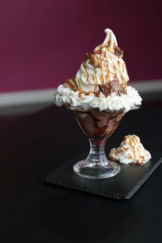 Love Choco Desserts (Canning Town) - London