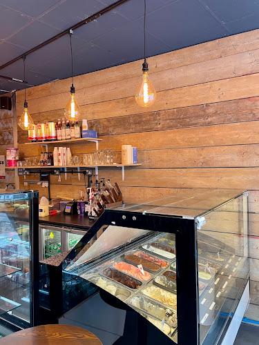 Love Choco Desserts (Canning Town) - Hospitality and gastronomy