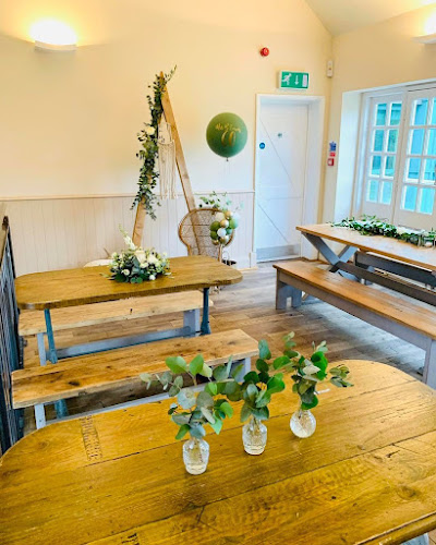 Two Left Feet Tap & Brewery