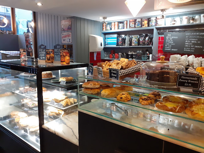 Comentarii opinii despre Cinderbox Coffee