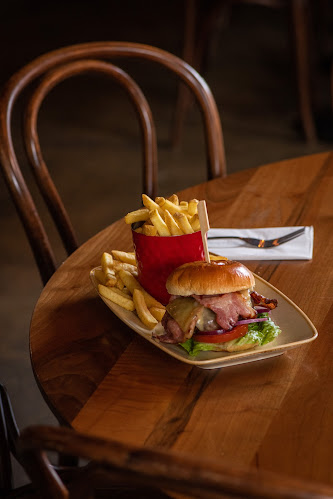 Opinii despre Royal Star în London - Hospitality and gastronomy