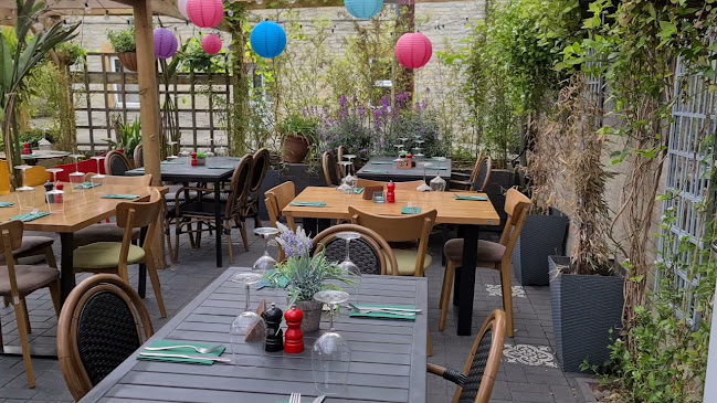 Opinii despre Nuova Italia Restaurant în Yeovil - Hospitality and gastronomy