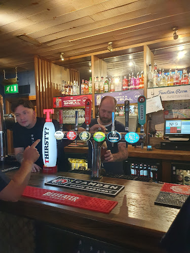 Comentarii opinii despre Committee Room No.9