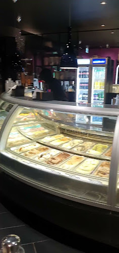 Creams Cafe Enfield - Hospitality and gastronomy