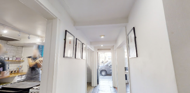 Hunters Cake Cafe - Hospitality and gastronomy