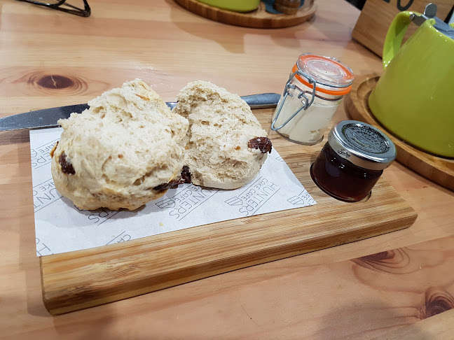 Comentarii opinii despre Hunters Cake Cafe