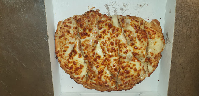 Pizza Royal - Hospitality and gastronomy