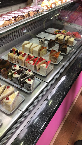 KANEERA EXPRESS 24 HOURS - Hospitality and gastronomy