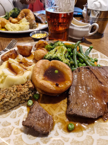 Red Lion - Hospitality and gastronomy