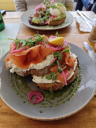 17 Regent St, Clifton, Bristol BS8 4HW, United Kingdom