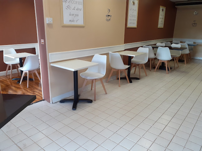 Latte Artist - Coffee Shop