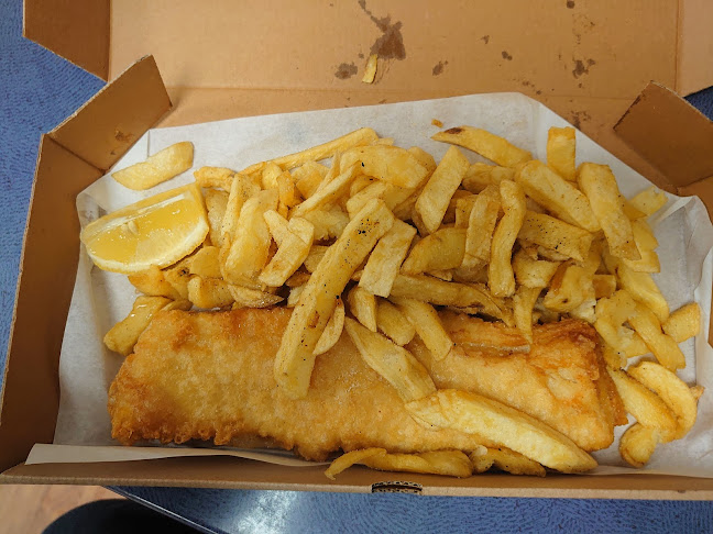 Dorothy's Fish Bar, 39-40 Caroline St, Cardiff CF10 1FF, United Kingdom